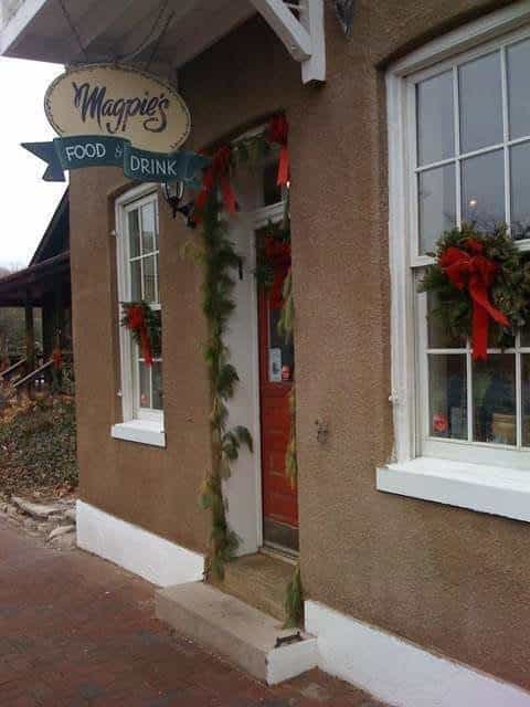 Magpies Cafe, St Charles, MO