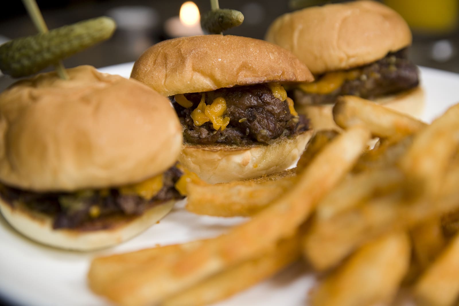 Smalls Sliders Opens in Ellisville, MO