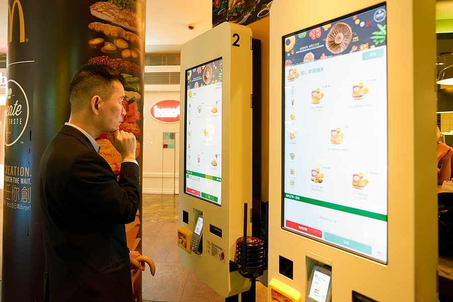 Are Americans Dining Out Less in 2026? 2 Are Americans Dining Out Less in 2026?