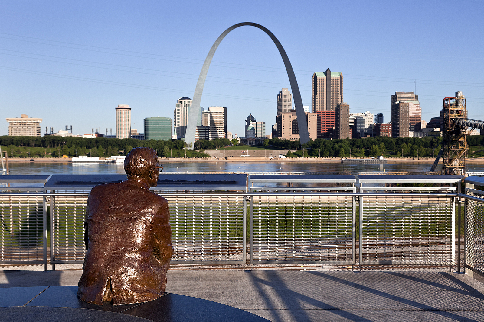 St. Louis Riverboat Dinner Cruises Are Making a Huge Comeback—and Locals Are Loving It